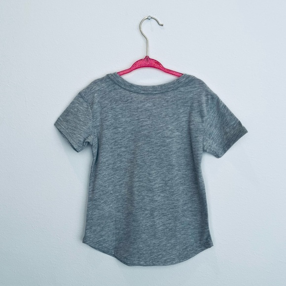 Maya Angelou Toddler Girls Be a Rainbow in Someone’s Cloud Tee Size 4T NWOT - Picture 5 of 6